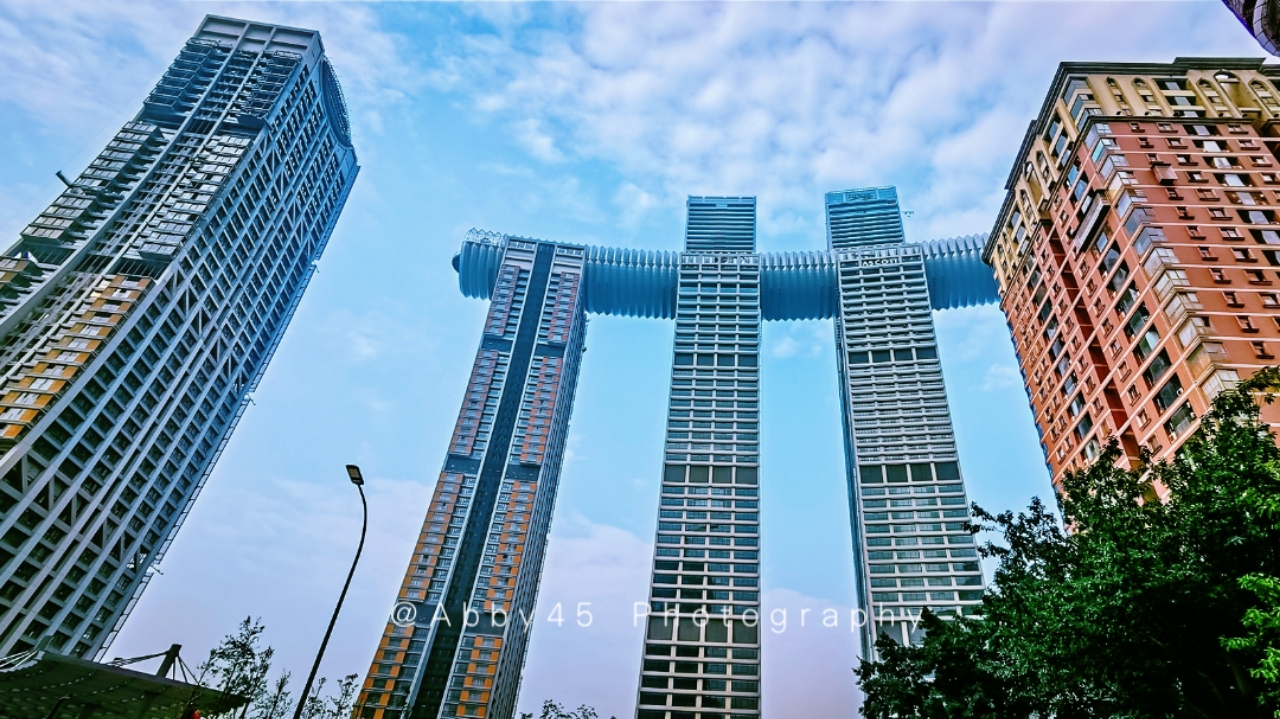 到山城重庆旅游，要感受8D魔幻城市魅力，这些地方千万别错过