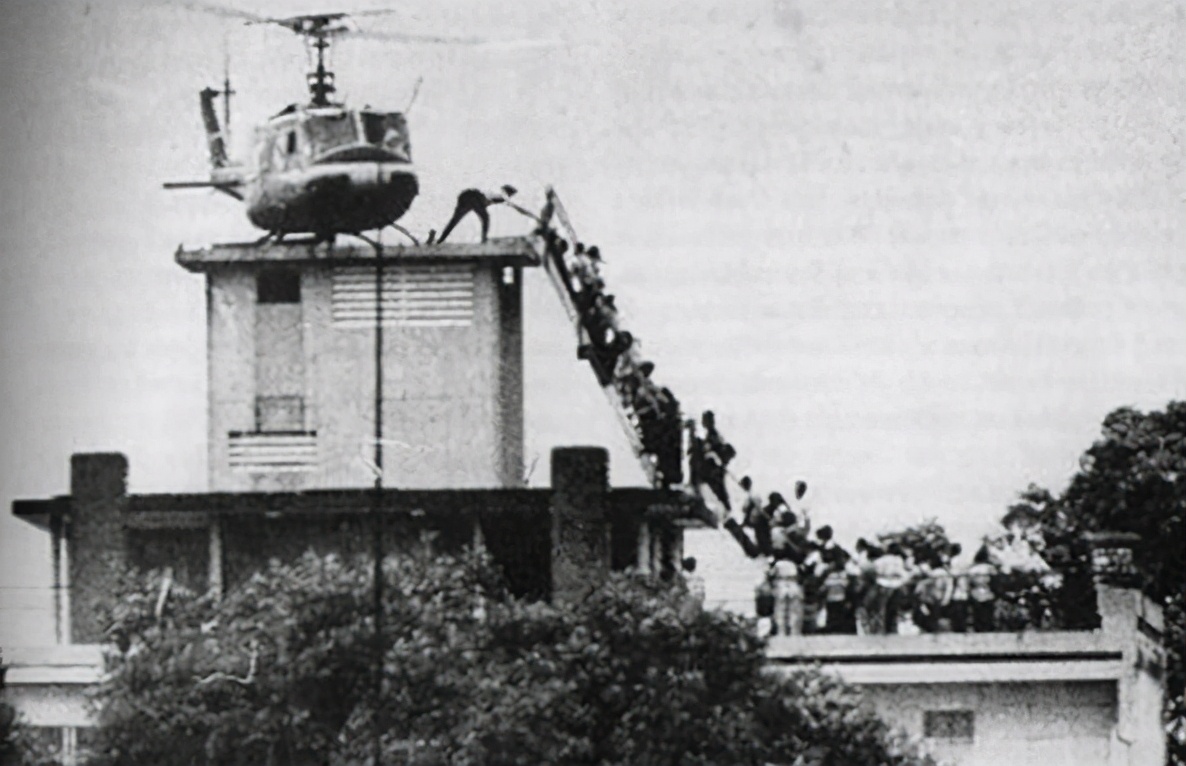 美国间谍船刚撤离越南，却被柬埔寨扣押，美海军直接派出航母营救