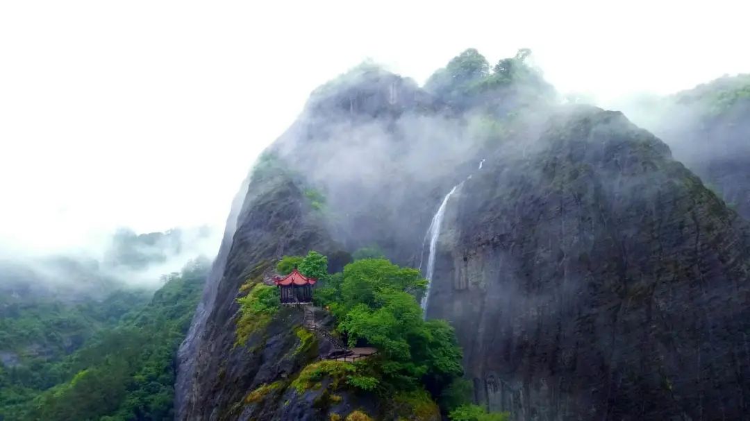 人均300+这个避暑胜地堪称“中国最美后花园”，