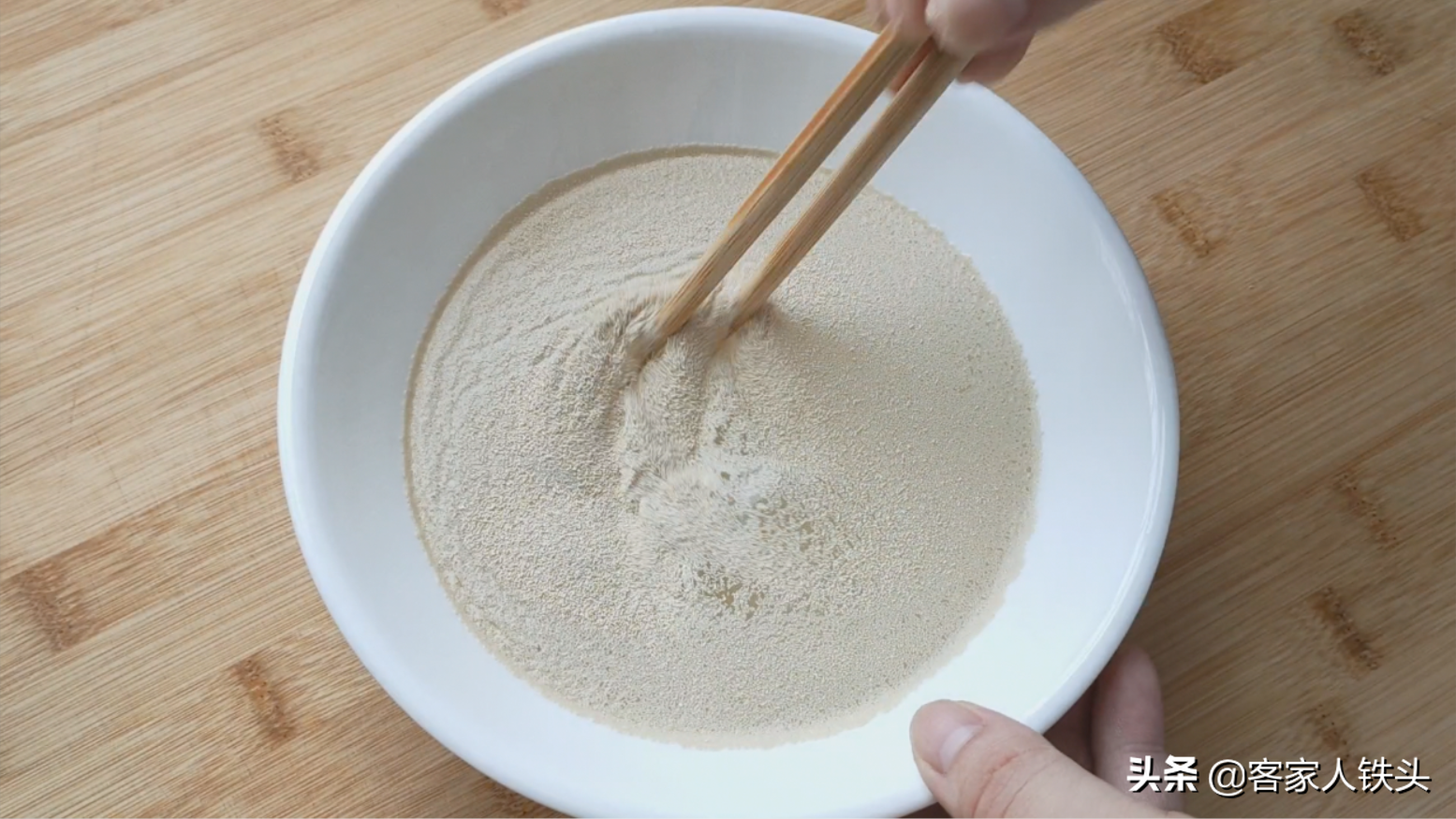 新手做包子？ 教你一個小訣竅，鬆軟白嫩多汁又好吃，咬一口滿嘴香