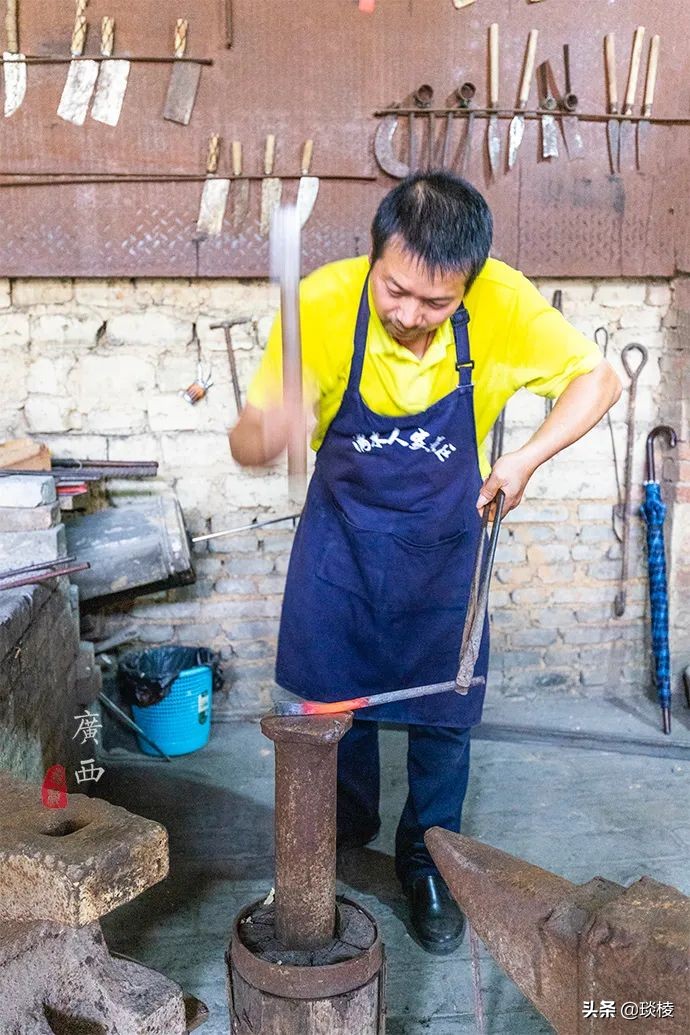 The owner spent 11 years investing 400 million yuan to build an ancient village with very few tourists
