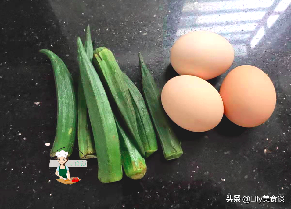 夏天，這兩樣食材一起煎，不放肉也很鮮美，鮮香嫩滑，一盤不夠吃