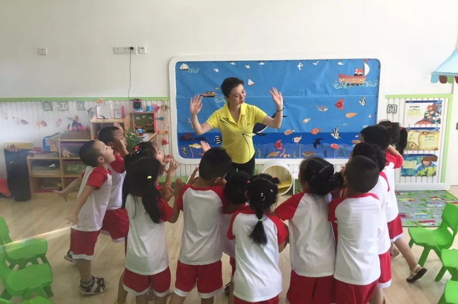 上公立和上私立的孩子，有啥不同？幼儿园老师直言：两者差距明显