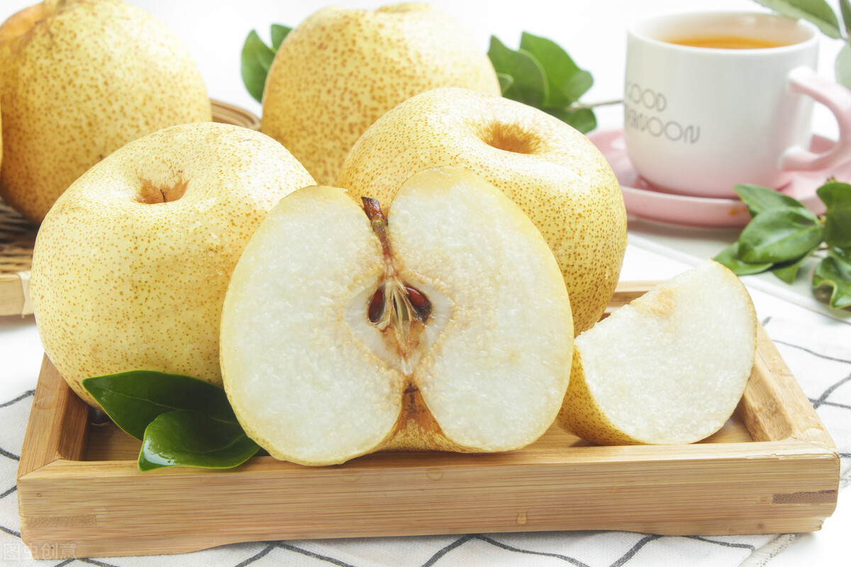 爱吃梨的朋友请注意:秋天吃梨正当时,但三类人要少吃