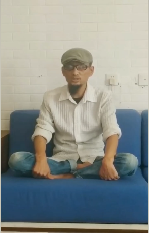 草根歌手阿宝近况落魄！厨房杂物乱堆霉斑横生