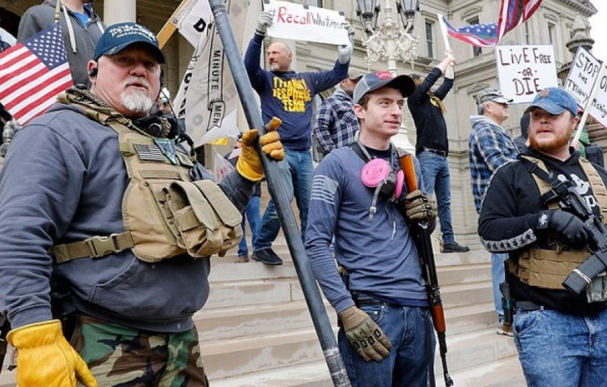 全美50州武裝暴動被號召，首都駐軍正迅速增加，FBI如臨大敵