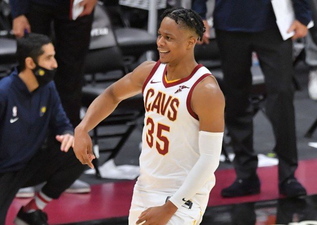 生涯首戰就當英雄！騎士5號秀末節16分+0.3秒2+1絕殺，隊友瘋狂慶祝如同奪冠！（影）-黑特籃球-NBA新聞影音圖片分享社區