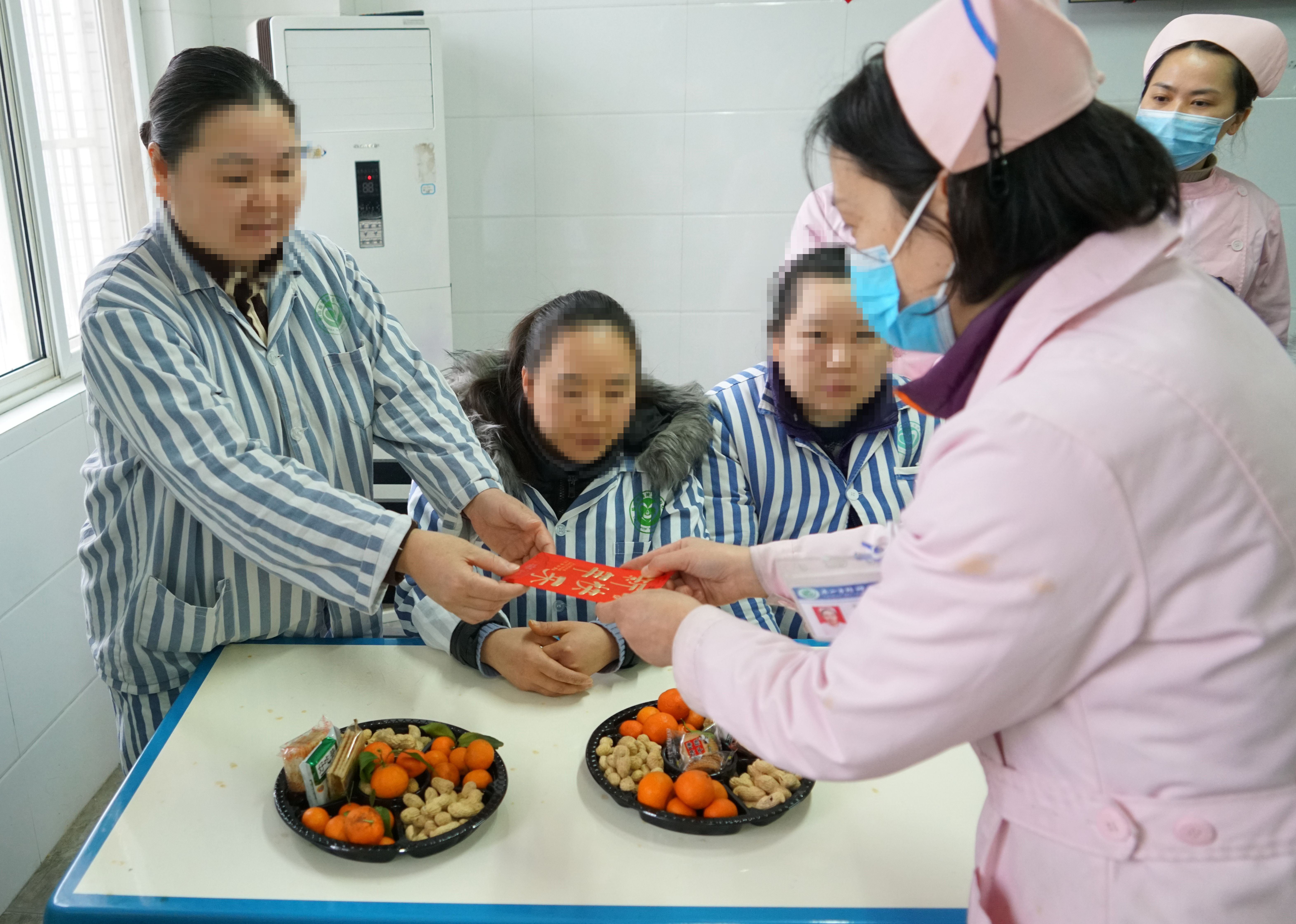 病房年味儿别样浓——乐山市精卫中心饺子飘香迎春节