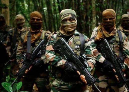 印度国产步枪成“友军杀手”！放开扳机还在开