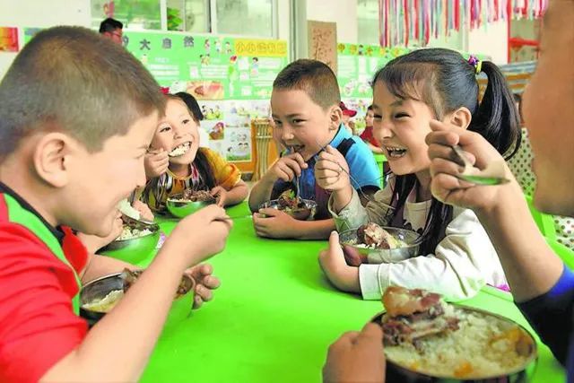 孩子多大上幼儿园？上幼儿园需要做哪些准备？