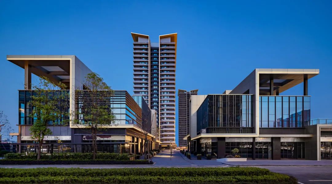 麓山芯封面，约240亩繁华大城兑现