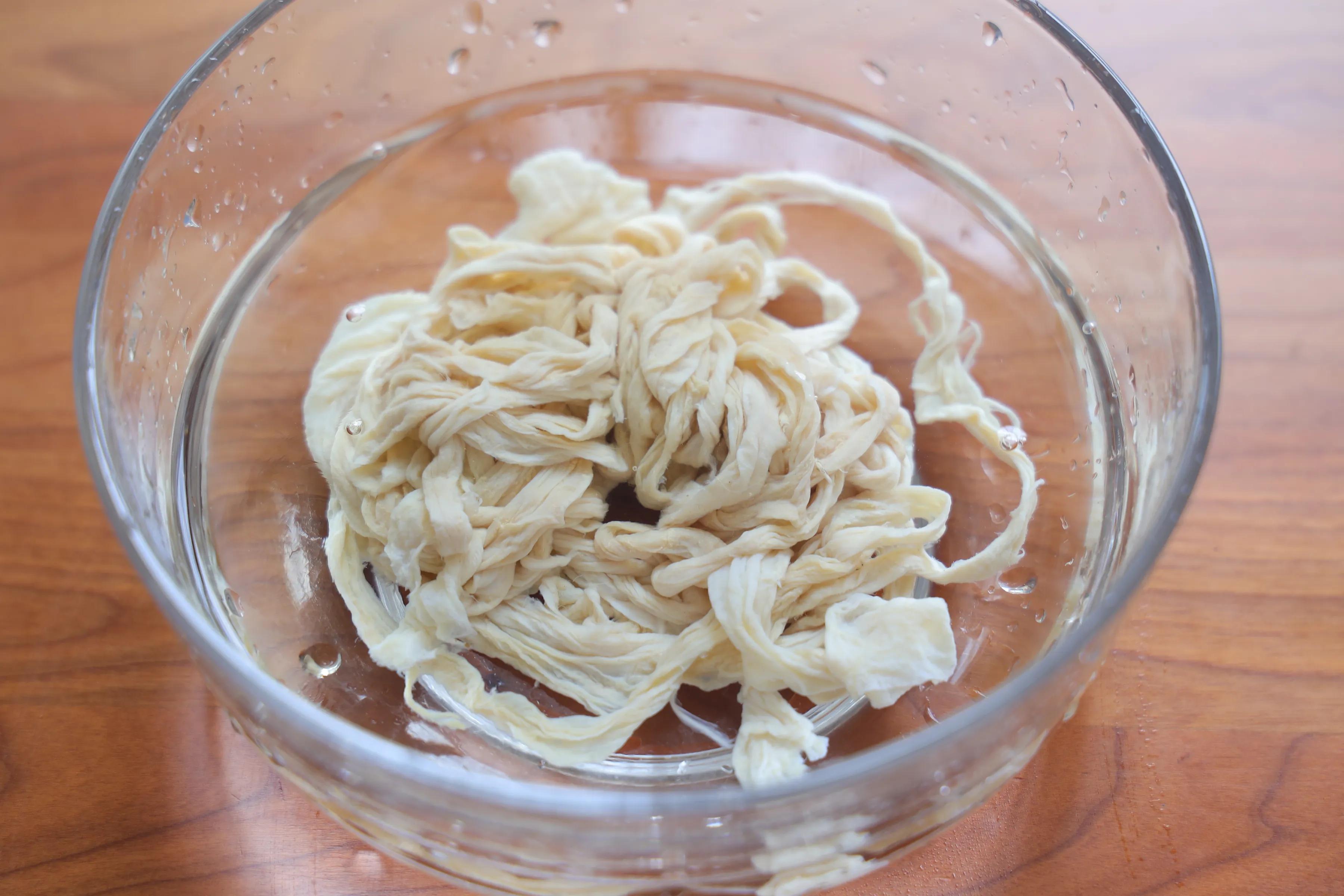 自制脆皮肠，纯肉馅儿吃起来太过瘾了，在家做无添加才健康