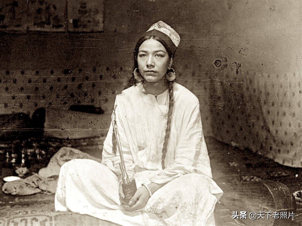 1906年 新疆喀什徕宁城百姓生活老照片