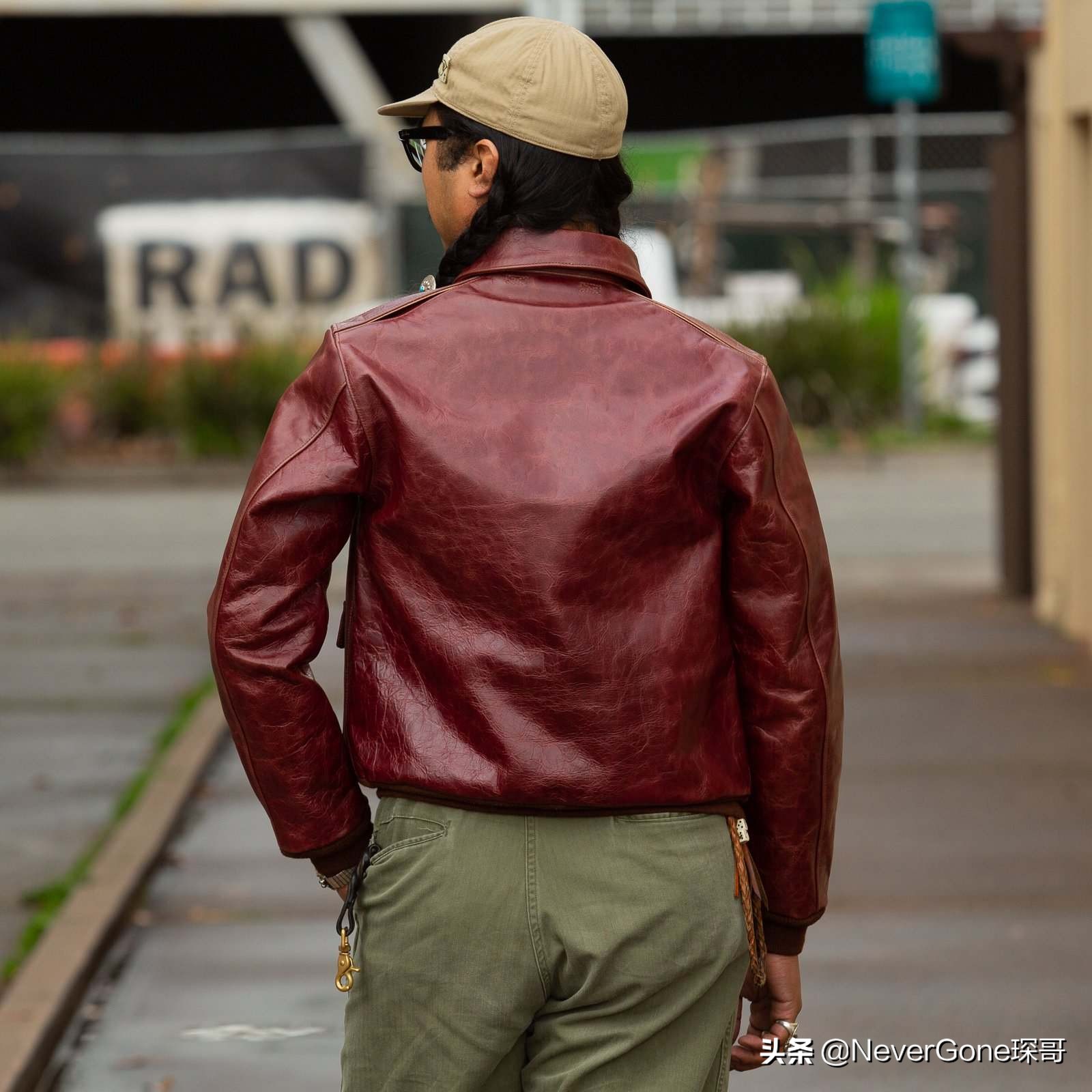 3万块的THE REAL MCCOY'S天皇染A2皮衣云评测