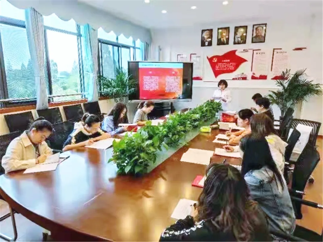 双流实小外国语学校丨学党史重温百年历程 葆初心成就时代新人