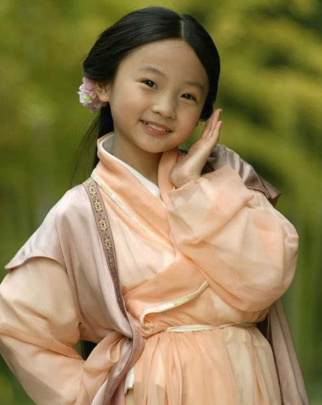 那个被张艺谋看中的“奥运女孩”林妙可，12年过去，活成什么样？