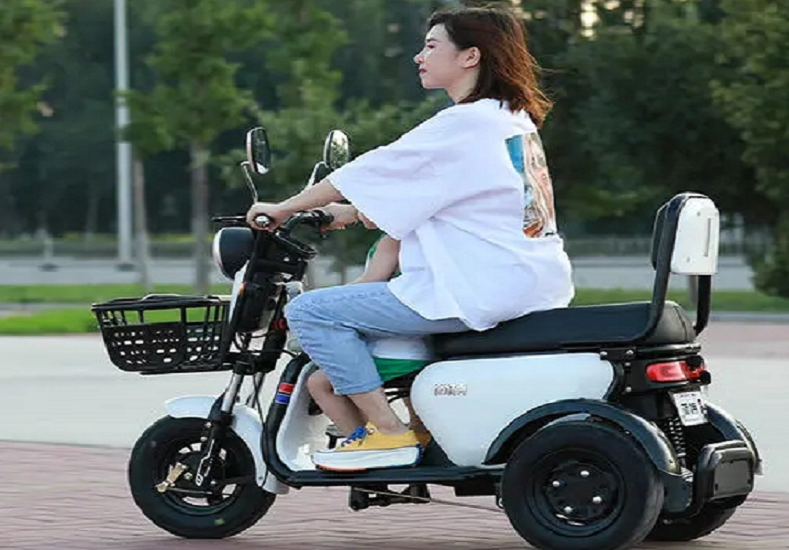 定制版“接娃电动车”来了，安全便宜，家长：