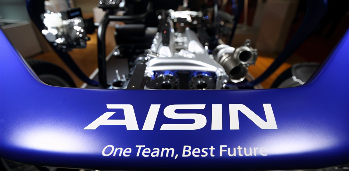 思痛：我们为什么追不上造假20年的日系车？