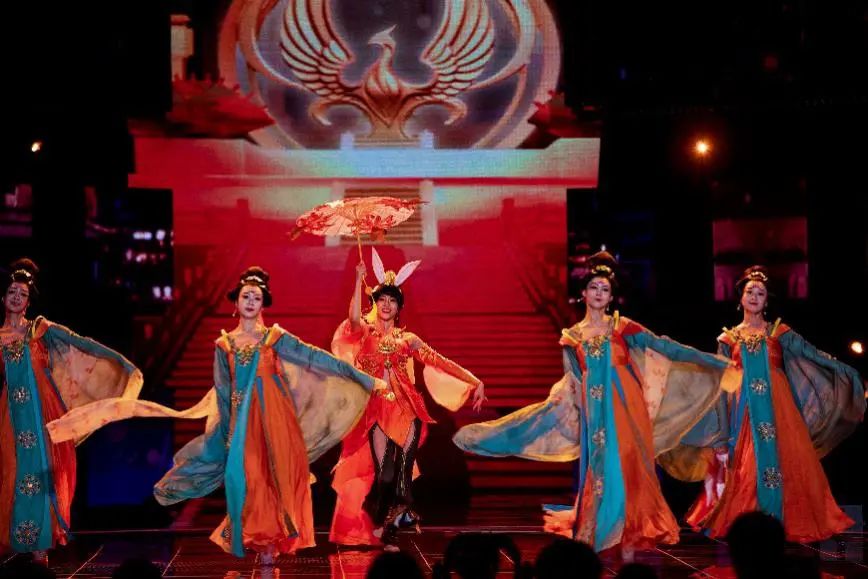 Wang Zherong boasts a surname leaves CCTV network spring late full marks goes out, broken circle is deduced " grand of one dance Jing "