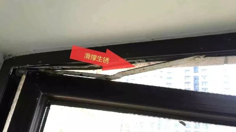 窗扇墜落的原因及破局之道！-沃特五金