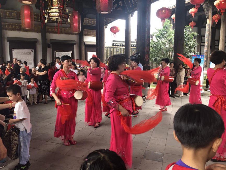 童心向党庆“六一”快闪活动暨东阳市横店镇社会工作站揭牌仪式