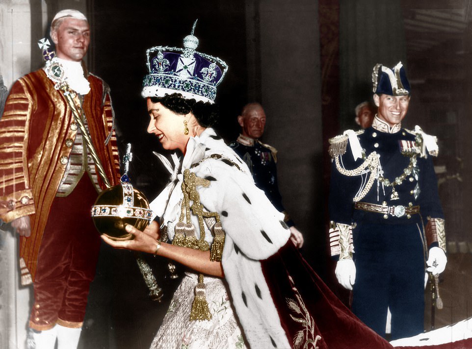 哈里梅根或回英国参加爷爷葬礼，民众：骂完王