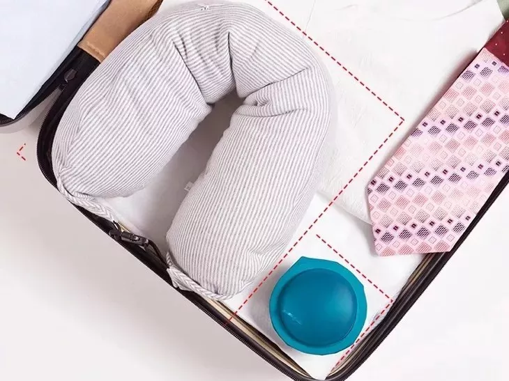 u型颈枕的正确使用方法图片,u型枕的七种用法图解