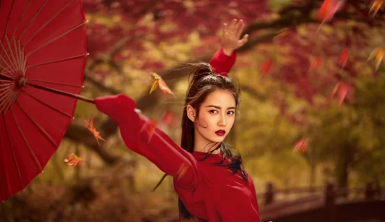 网友脑洞不小：热巴的鼻、赵丽颖的嘴、鞠婧祎的眼，纠合起来是她