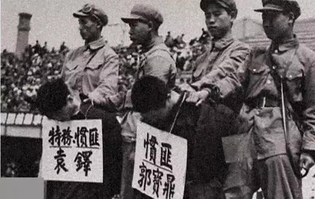 特务挖掘毛主席家祖坟，凶手作案后常做噩梦，群众举报后被判死刑