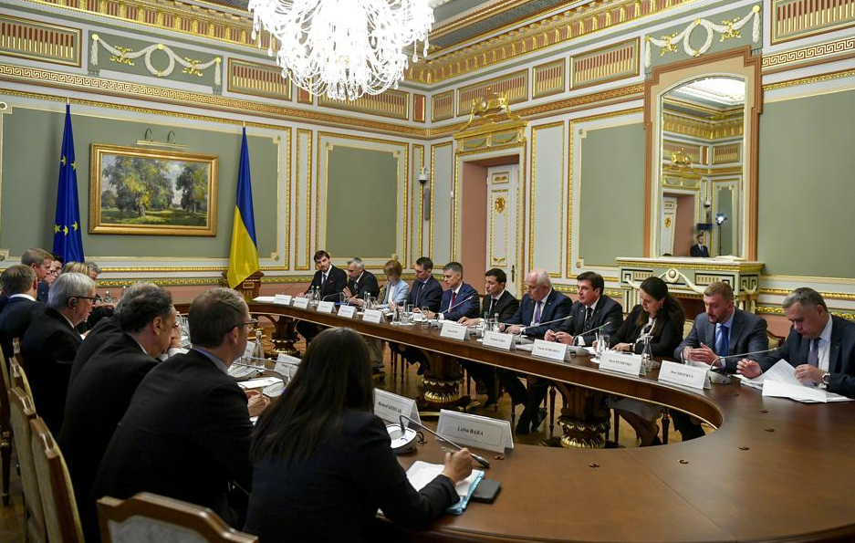 接收中方新年大禮之後，默克爾化憂為喜，袒露心聲：充滿希望