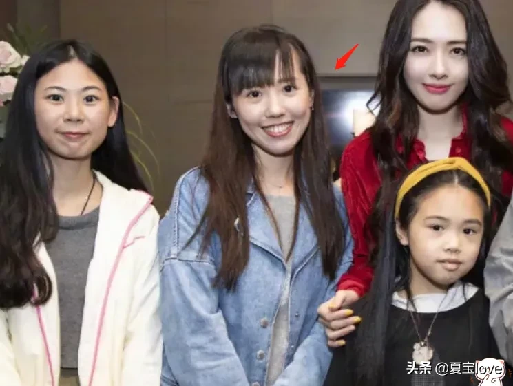 本以为郭碧婷够美了，看到她妹妹照片，网友：出道以后必爆红那种