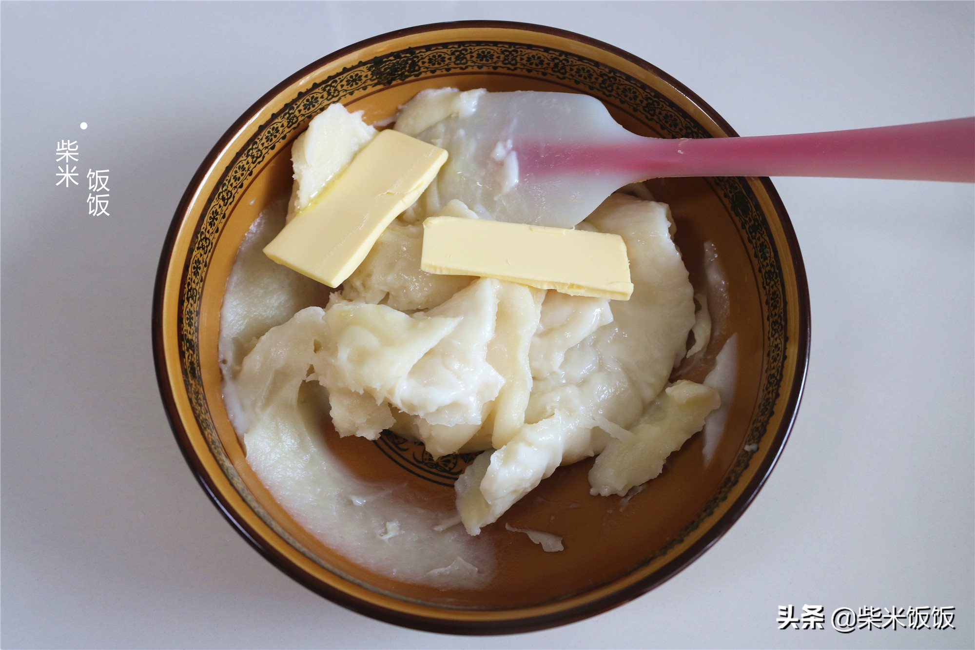 中秋节月饼，不用烤箱也能做，蒸一蒸，细腻滋润更好吃