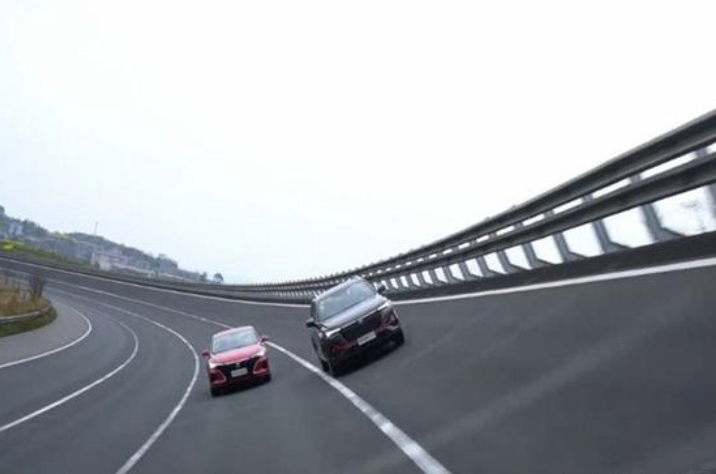 颜值、动力、配置都有！长安全新CS35 PLUS只要10万元