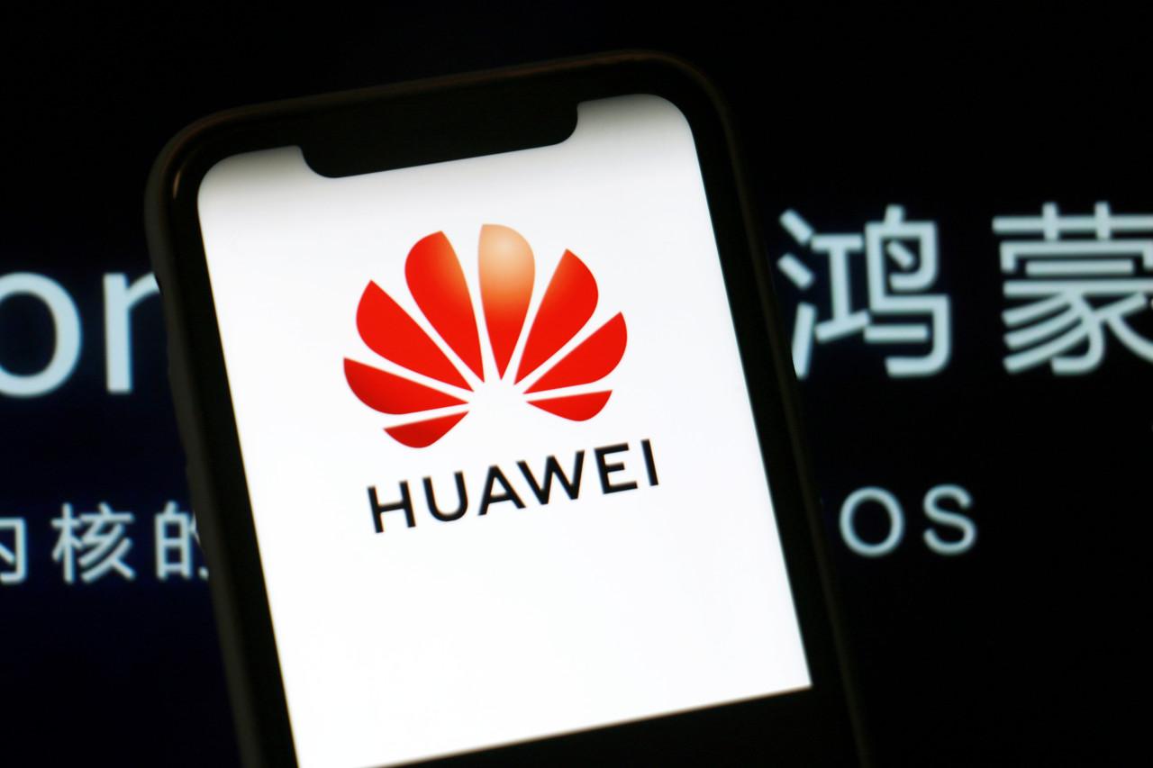 Android 12正式登场，谷歌亮出“大招”，华为鸿蒙迎来最大对手