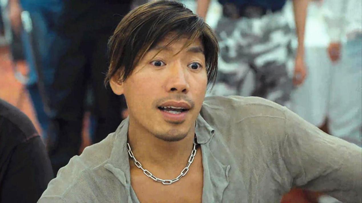 演坏人到极致，有人成了赢家，而他落了这般下