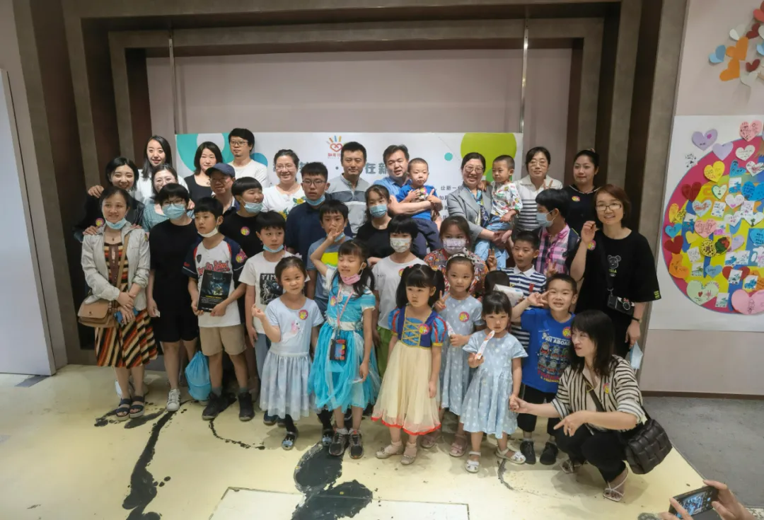 融合共创，让爱获得新生 | 融爱计划融合画展开幕