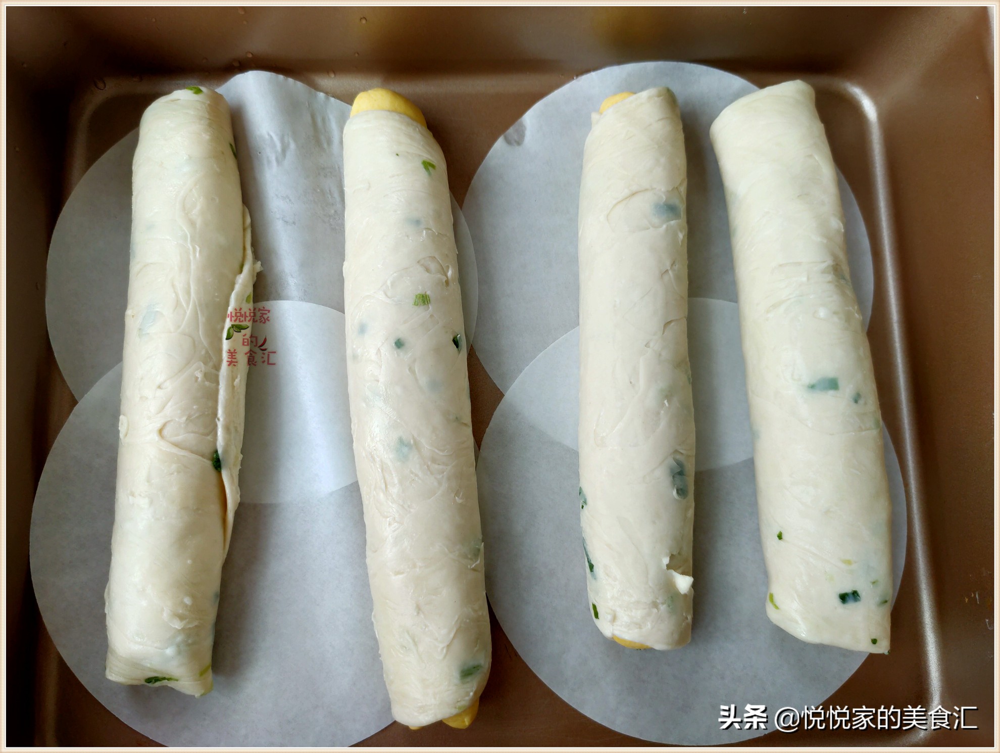 吃了30多年南瓜饼，头次这样做，葱香十足外酥里糯，好吃不油腻