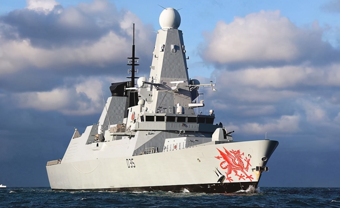 英國海軍的航母編隊要來了，真的厲害？ 網友：也就是嚇唬嚇唬小國