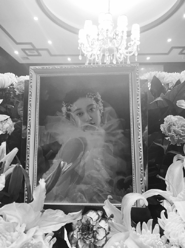 孙侨潞去世84天，亲姐姐正式告别，清空妹妹视频