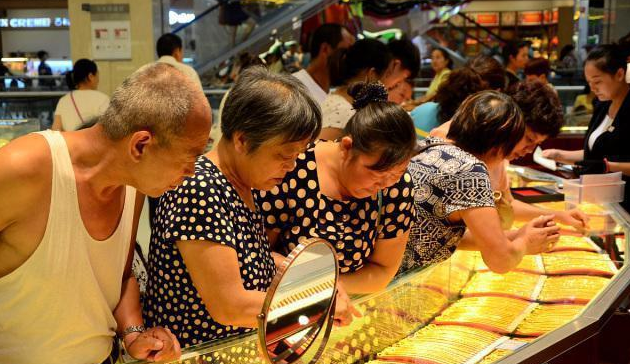 黃金價格持續下跌，現在買黃金進行投資，可以對抗通脹嗎？