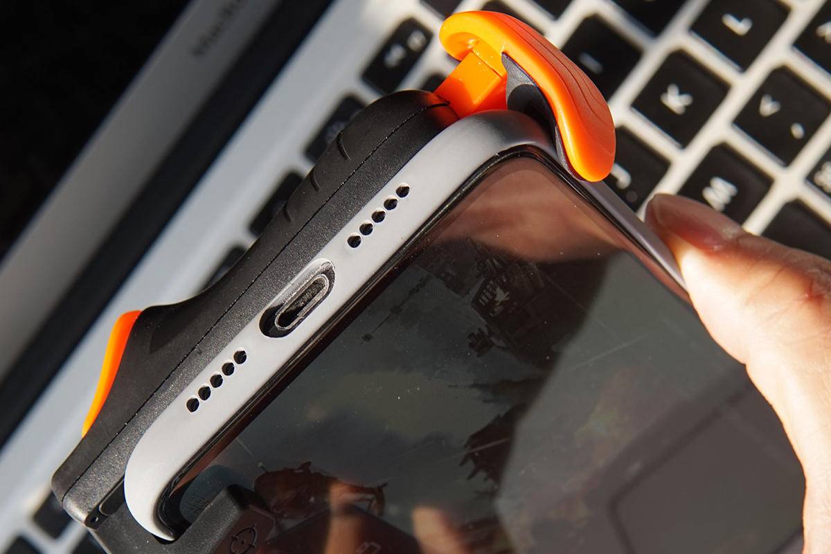 选对外设吃鸡有如神助，简评莱仕达P1手游连点器