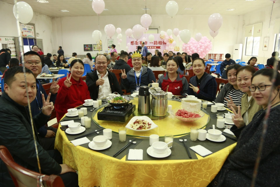 感恩有你 一路相伴——湘潭市分公司举办一季度员工生日会