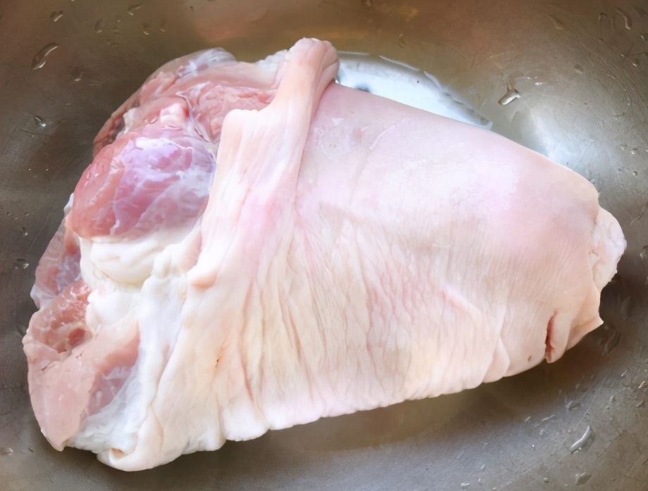 圖片[2]-鹵豬肘子的做法步驟圖 待客吃過癮更大方-起舞食譜網