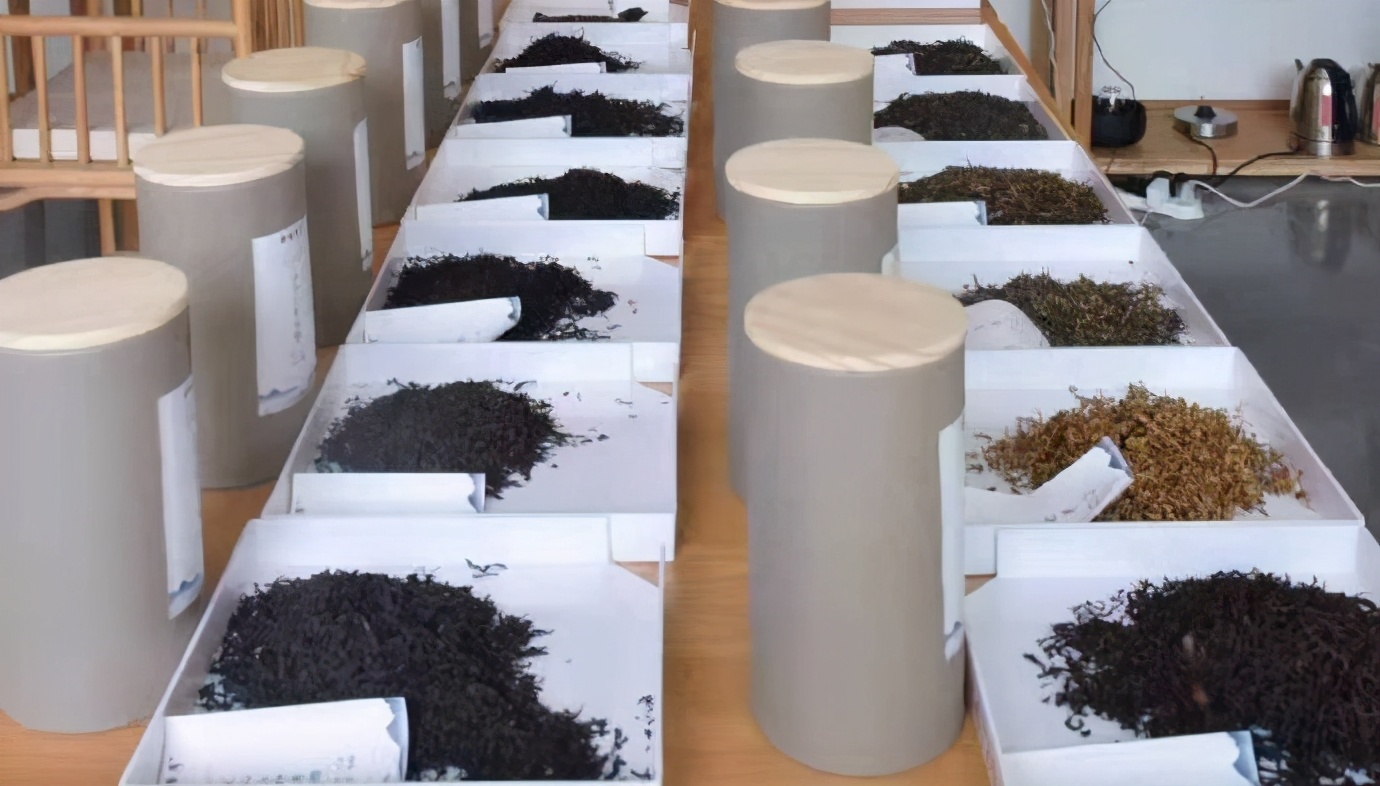 200万吨库存茶根本喝不完！谁能引领中国茶叶第三次产业革命？