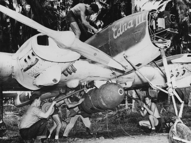 美国神风敢死队：1944年第一次无人机空袭