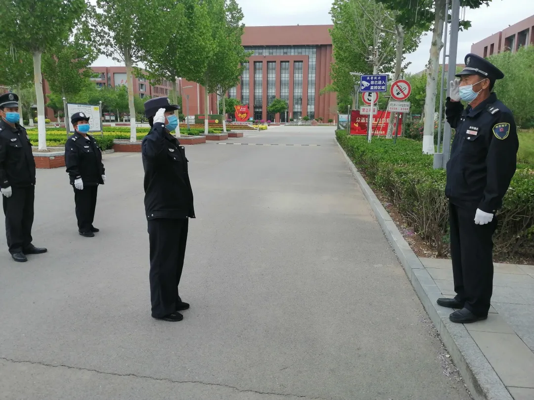「泰华生活服务」泰华物业为莘莘学子保驾护航,为梦想加油 「泰华生活服务」泰华物业为莘莘学子保驾护航,为梦想加油