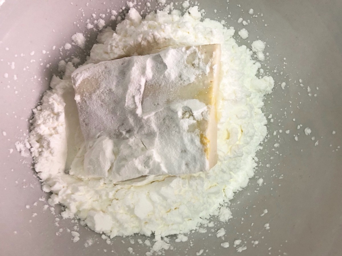 豆腐这样做，孩子很爱吃，鲜香入味，外酥里软，咬一口真过瘾