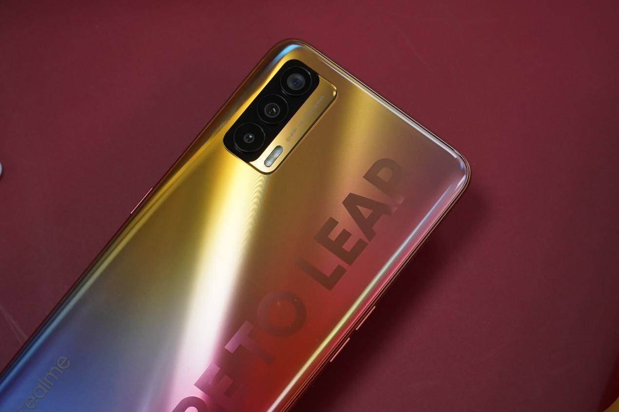 National current be in power, the Realme V15 that can take a picture more very quickly thousand yuan archives is the strongest Wang Zhe