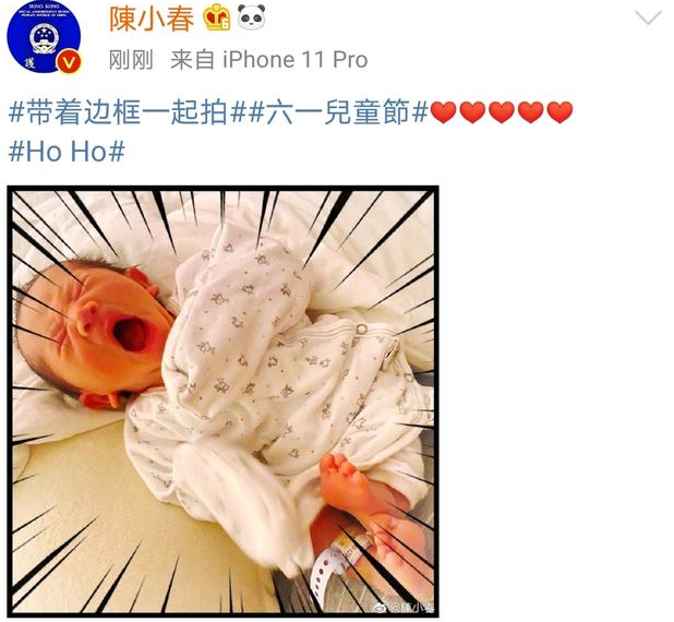 陈小春六一晒二娃照、爆英文名，弟弟表情“狰