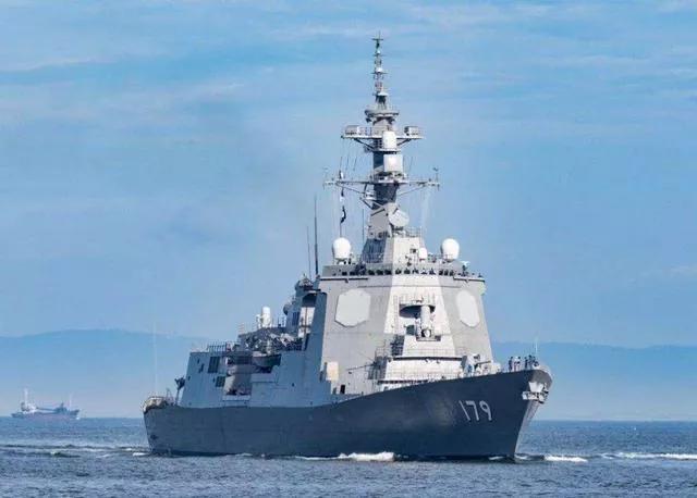 面对美日赤裸裸的挑衅，055首舰“南昌”号亮剑日本海